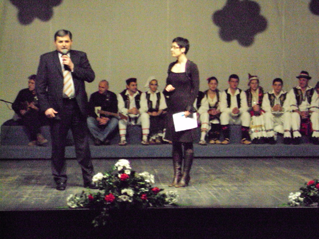 2011-03-07-Vece_folklora1
