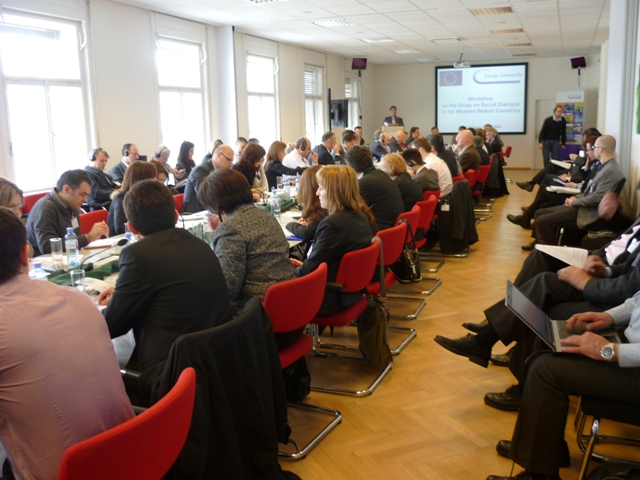 2012-04-23-Energetska_zajednica-2