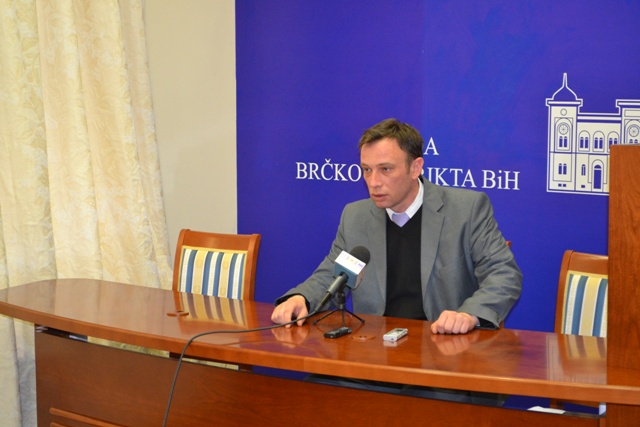 2013-04-10-9_vanredna_sjednica_Vlade-3