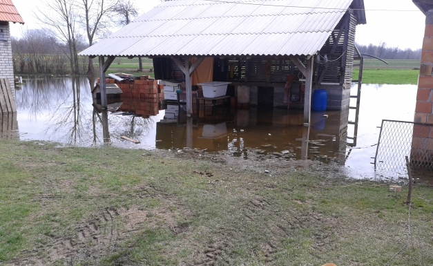 2013-04-10-Poplave_Vucilovac-2