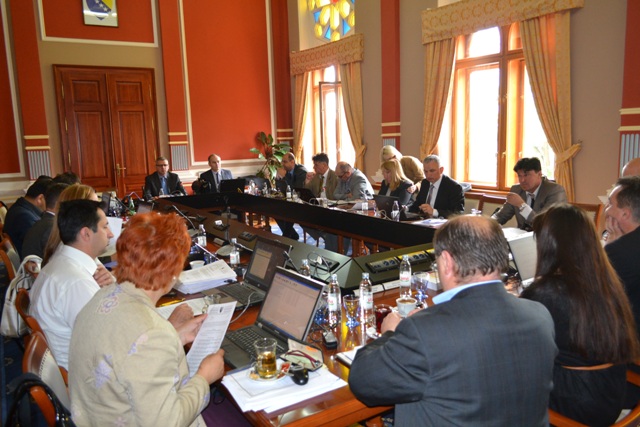 2013-05-14--19_Vlada