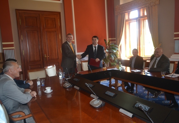 2013-05-24-Potpisivanje_memoranduma-Vukovarska_zupanija-2