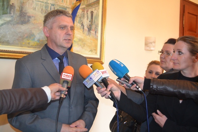 2013-05-30-Sastanak_o_plovnosti-rijeke_Save-3