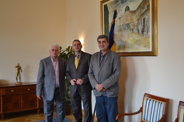 2013-06-11-Gradonacelnik_primio_sekretara_ABH_kluba_Melburn-2