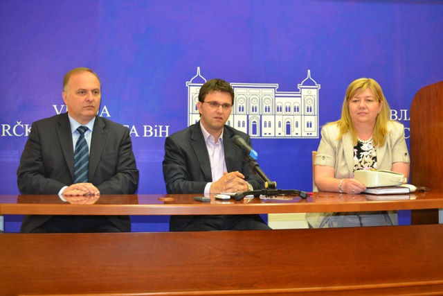 2013-07-23-Ministar_zdravlja_RS_u_posjeti_Brckom-2