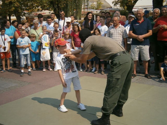 2012-08-30-Obiljezena_dvanaesta_godisnjica-3