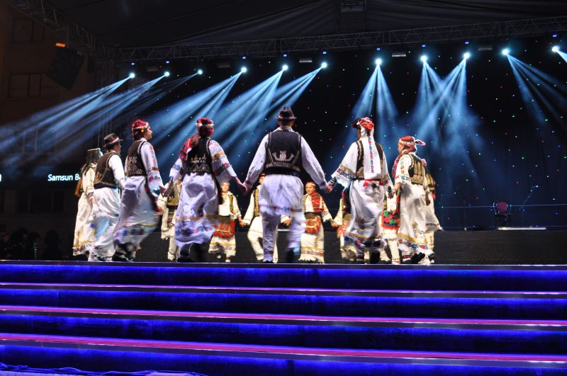 2013-08-14-Otvoren_32_medjunarodni_festival-Samsun-3