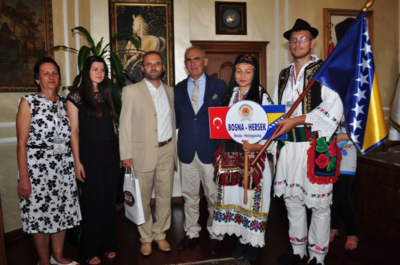 2013-08-14-Otvoren_32_medjunarodni_festival-Samsun-4