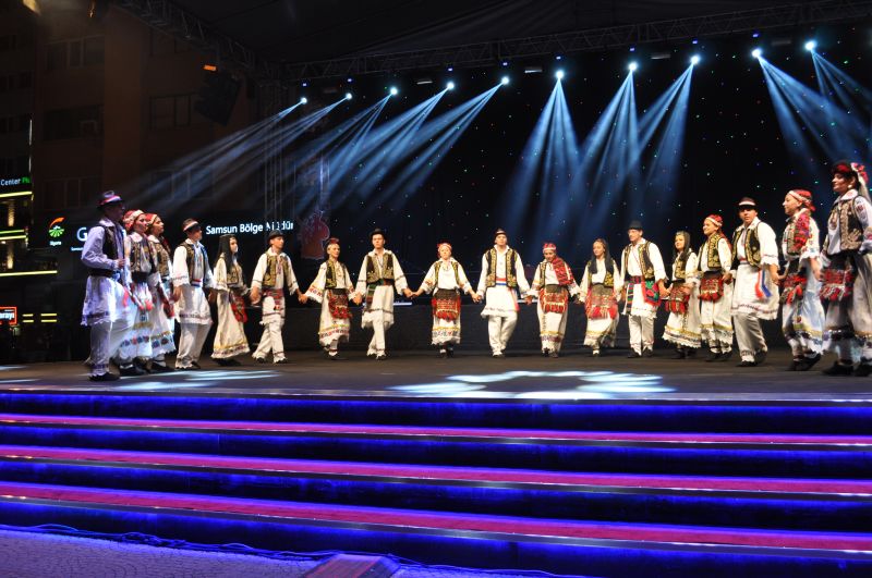 2013-08-14-Otvoren_32_medjunarodni_festival-Samsun-5