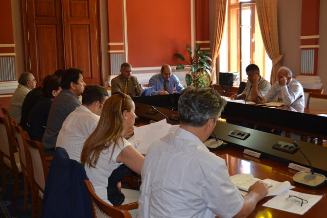 2013-08-30-14_vanredna_Vlada-1