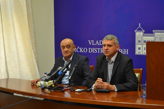 2013-09-05-BiH_Ministri_u_posjeti_kod_Gradonacelnika-7