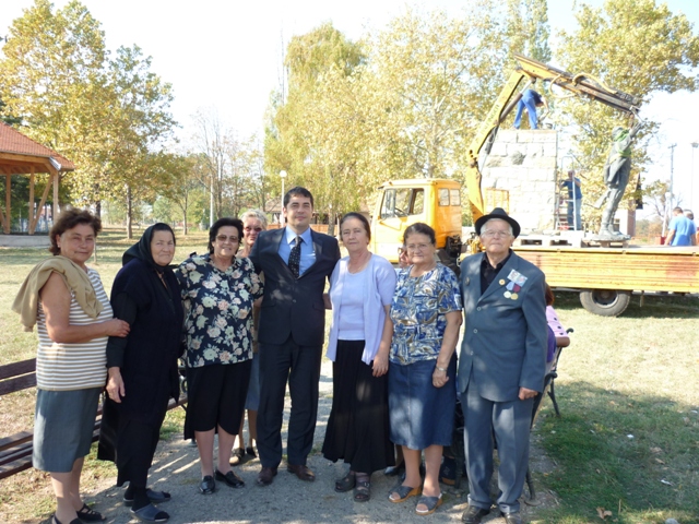 2011-10-06-Otkrivanje_biste_u_Razljevu1