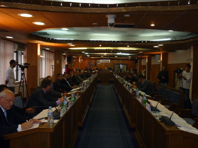 2011-10-11-20_vanredna_sjednica_skupstine1