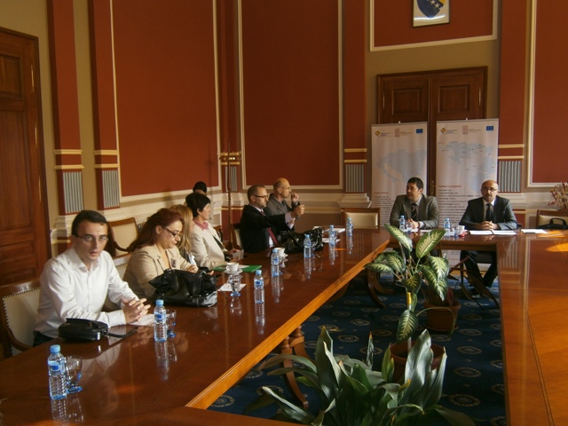 2012-10-02-Potpisivanje_sporazuma-1