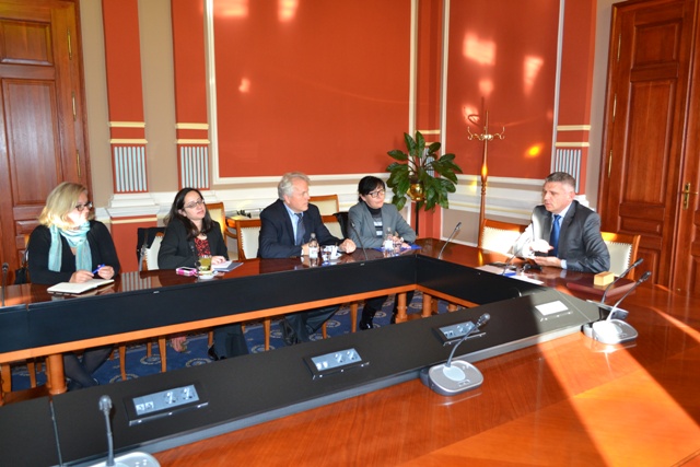 2013-11-06-Otpravnik_SAD_u_posjeti-2