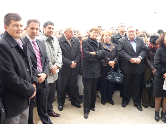 2011-11-4-Svecano_otvorena_skola_na_Grbavici-3