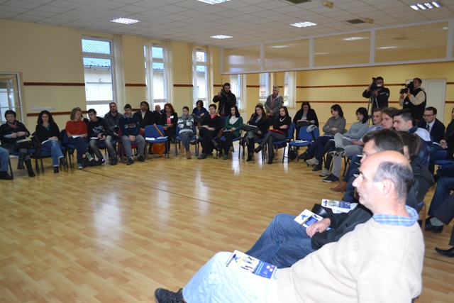 2013-11-12-Prezentacija_projekta_o_mladima-3