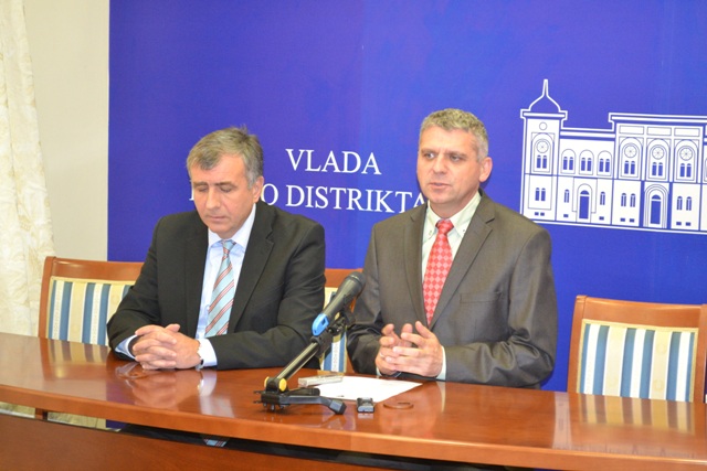 2013-11-15-Ukrajinski_ambasador_kod_gradonacelnika-2