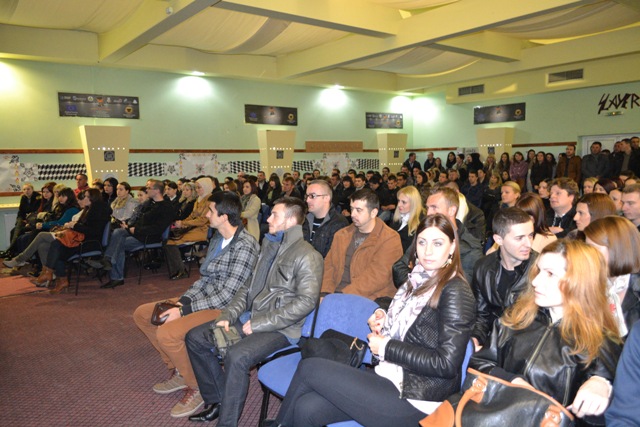 2013-11-18-Pripravnici_od-ponedeljka-na_poslu-2