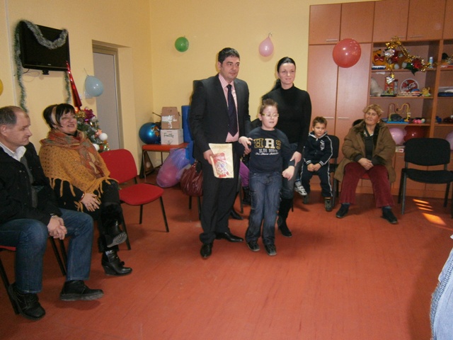 2011-12-28-Podjela_paketica-2