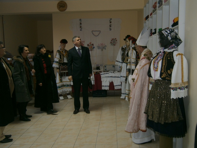 2012-12-20-Gradonacelnik_posjetio_Gornju_Skakavu-1