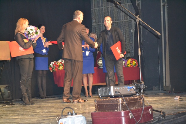 2013-12-01-Zavrseni_30_pozorisni_susreti-4