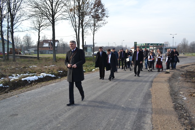 2013-12-09-Otvaranje_puta_Laniste-3